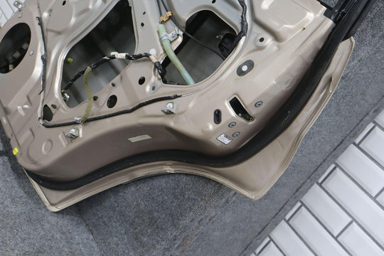 03 - 07 Toyota Land Cruiser Right Passenger Rear Door Shell