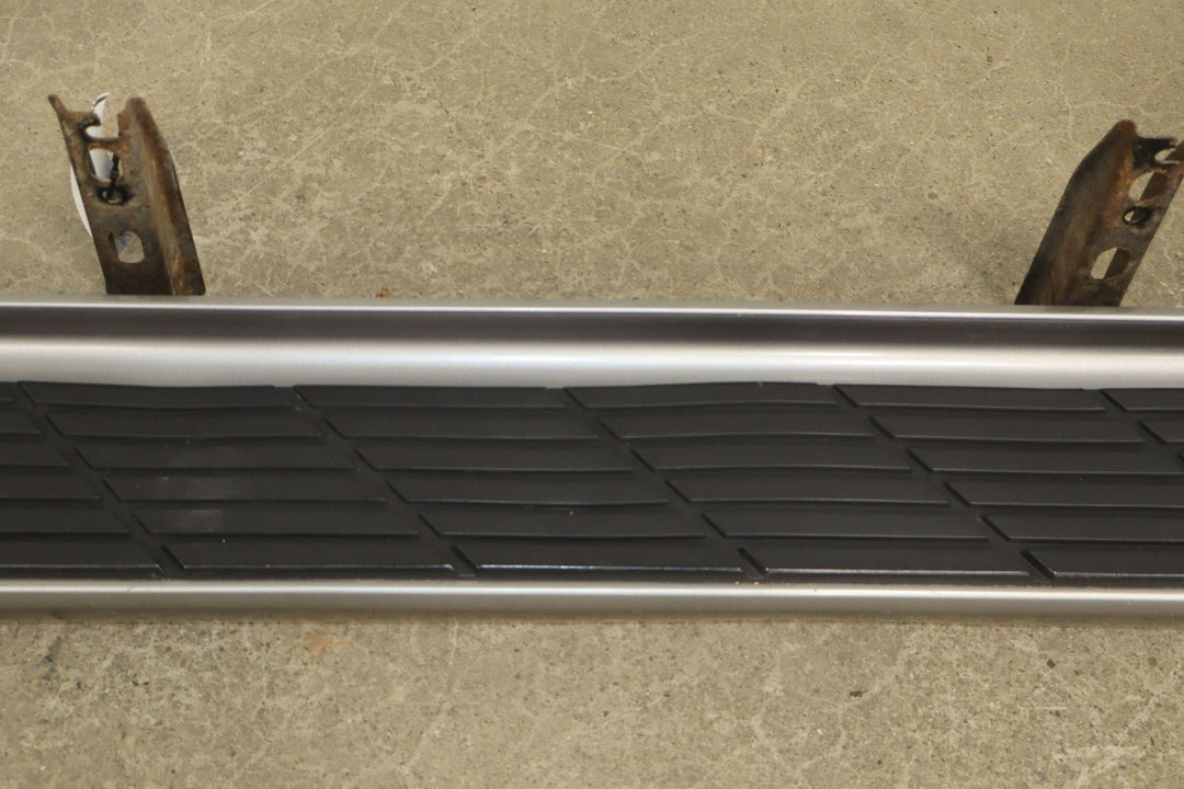 03 - 07 Toyota Land Cruiser Single (1) Left Driving Running Board W/Mount Brackets