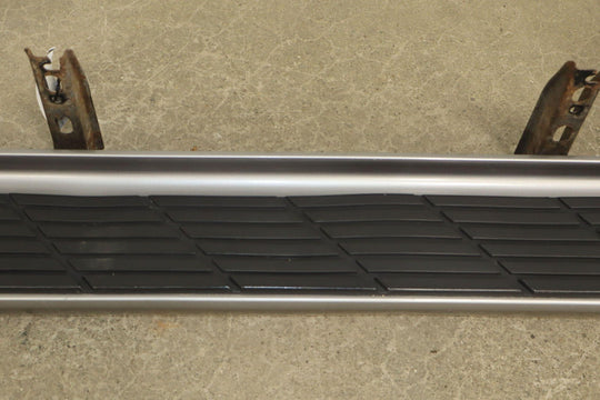 03 - 07 Toyota Land Cruiser Single (1) Left Driving Running Board W/Mount Brackets