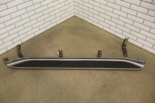 03 - 07 Toyota Land Cruiser Single (1) Left Driving Running Board W/Mount Brackets