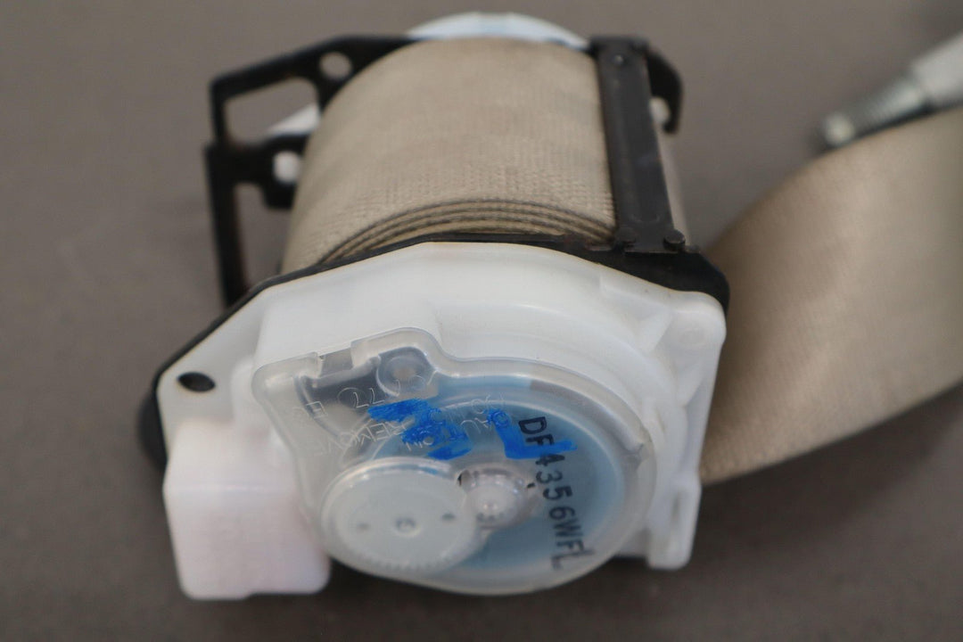 03 - 07 Toyota LandCruiser 3rd Row Left Driver Seat Belt Retractor