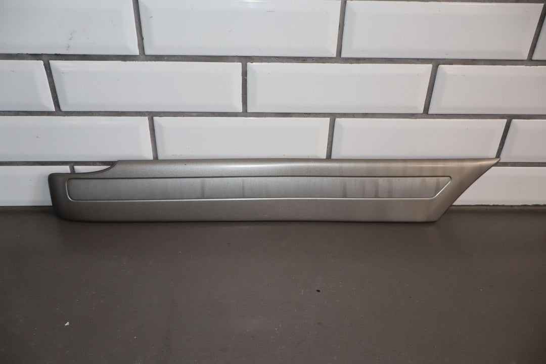 03 - 07 Toyota LandCruiser Right Passenger Rear Quarter Panel Molding Trim