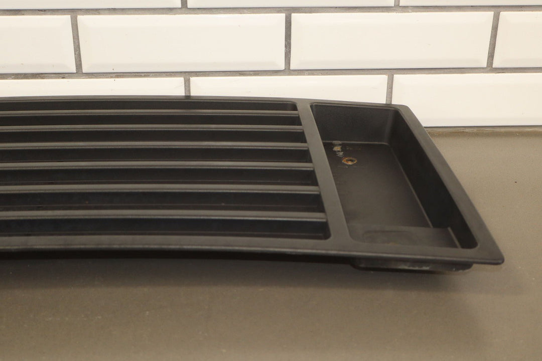 03 - 09 Hummer H2 Base Model Black Plastic Upper Hood Grille OEM *No Handles*