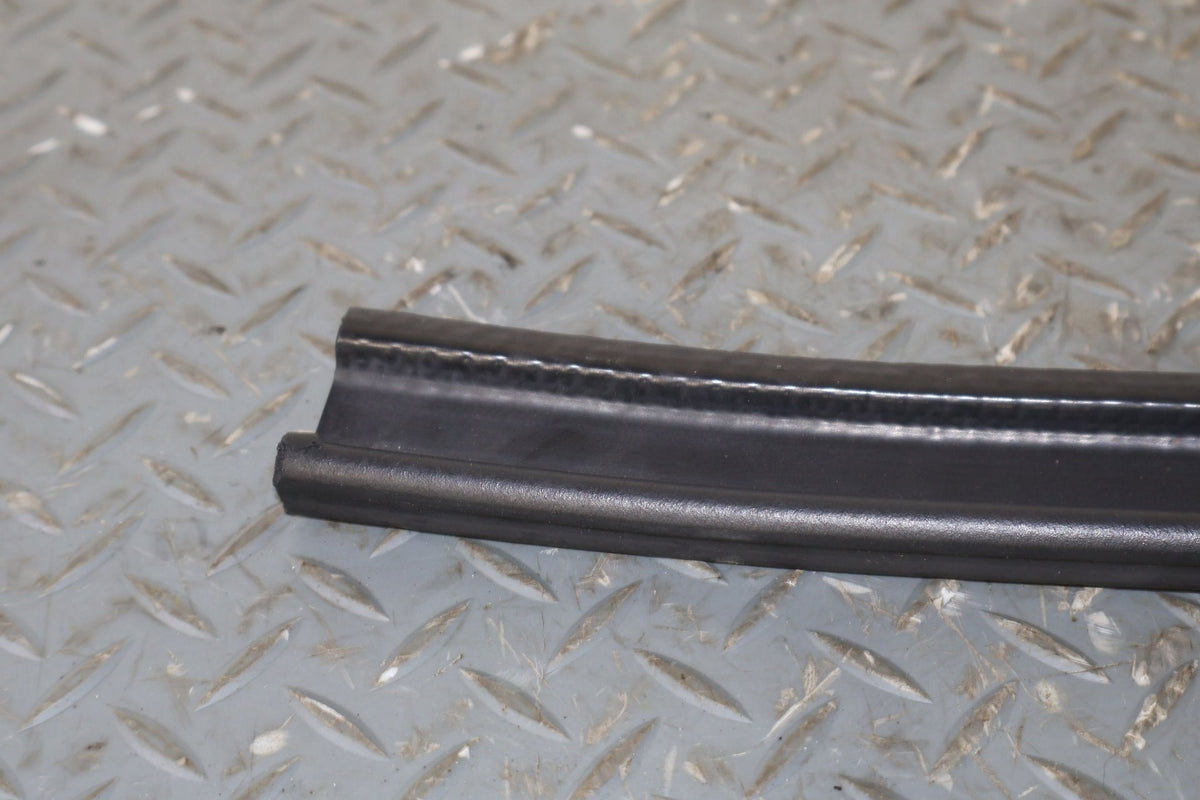 03-09 Hummer H2 Driver Left Rear Door To Body Weather Stripping Gasket Seal
