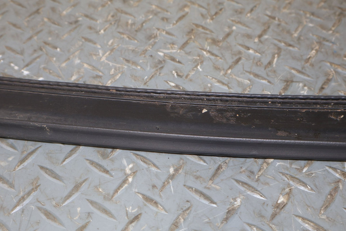 03-09 Hummer H2 Driver Left Rear Door To Body Weather Stripping Gasket Seal