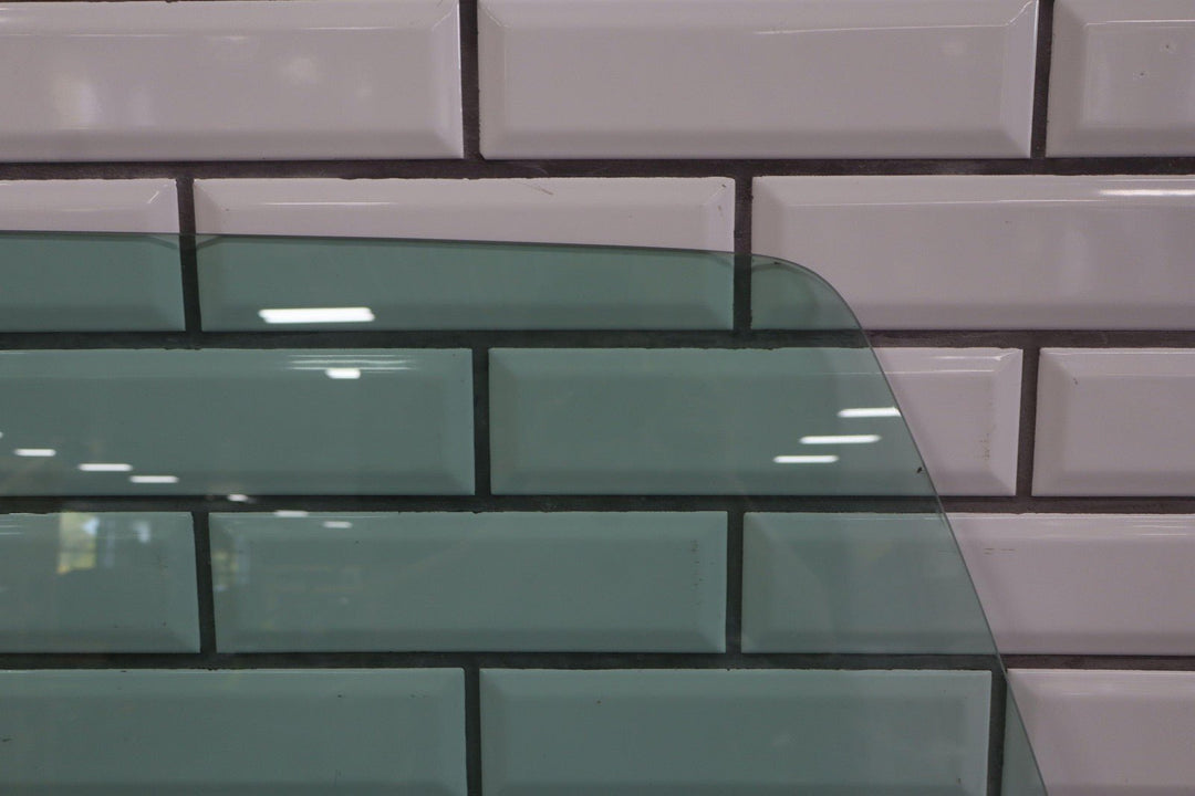 03 - 09 Hummer H2 Front Right RH Passenger Door Window Glass