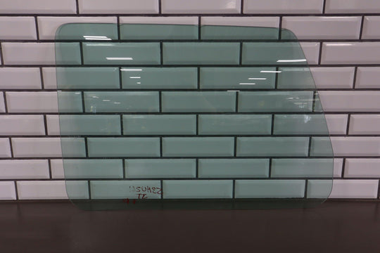 03 - 09 Hummer H2 Front Right RH Passenger Door Window Glass