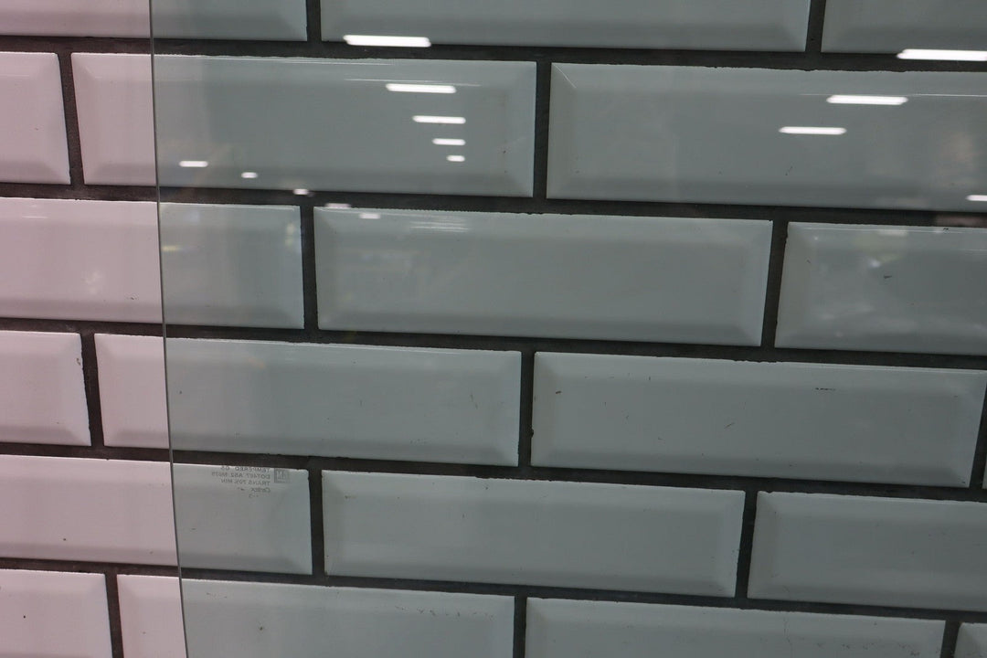 03 - 09 Hummer H2 Front Right RH Passenger Door Window Glass