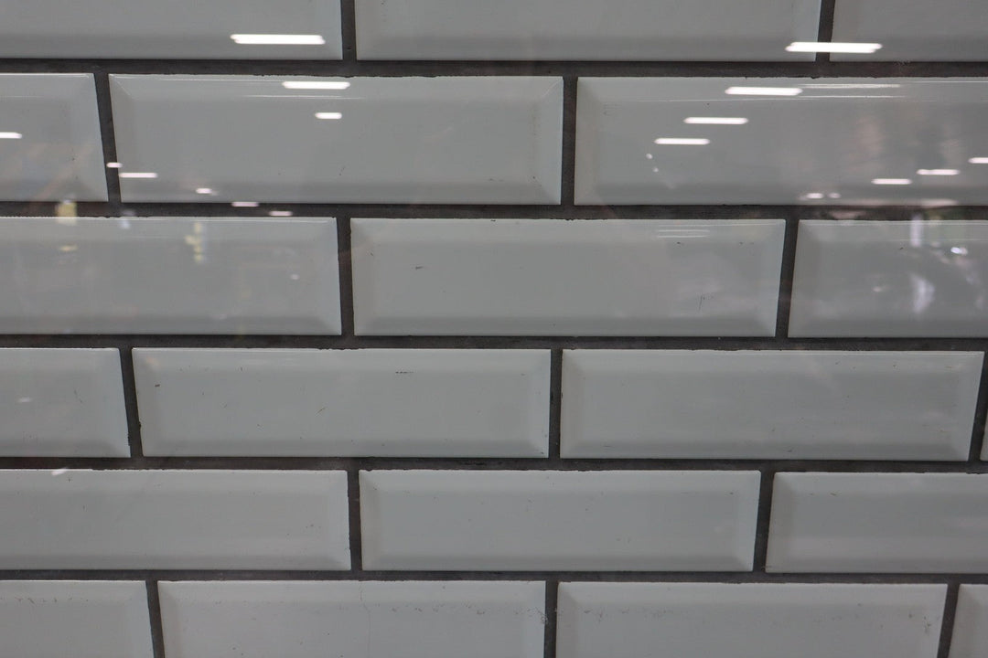 03 - 09 Hummer H2 Front Right RH Passenger Door Window Glass