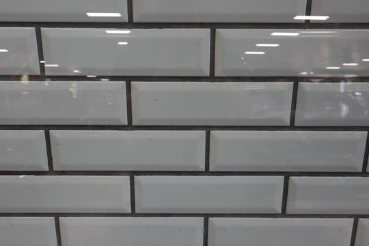 03 - 09 Hummer H2 Front Right RH Passenger Door Window Glass