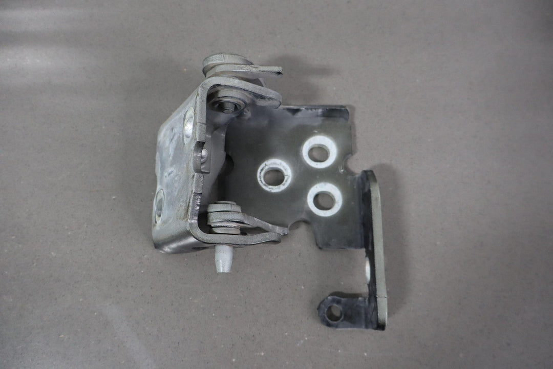 03 - 09 Hummer H2 Left Driver Front Door Hinges (Upper & Lower)