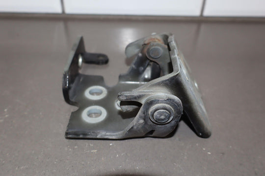03 - 09 Hummer H2 Left Driver Front Door Hinges (Upper & Lower)