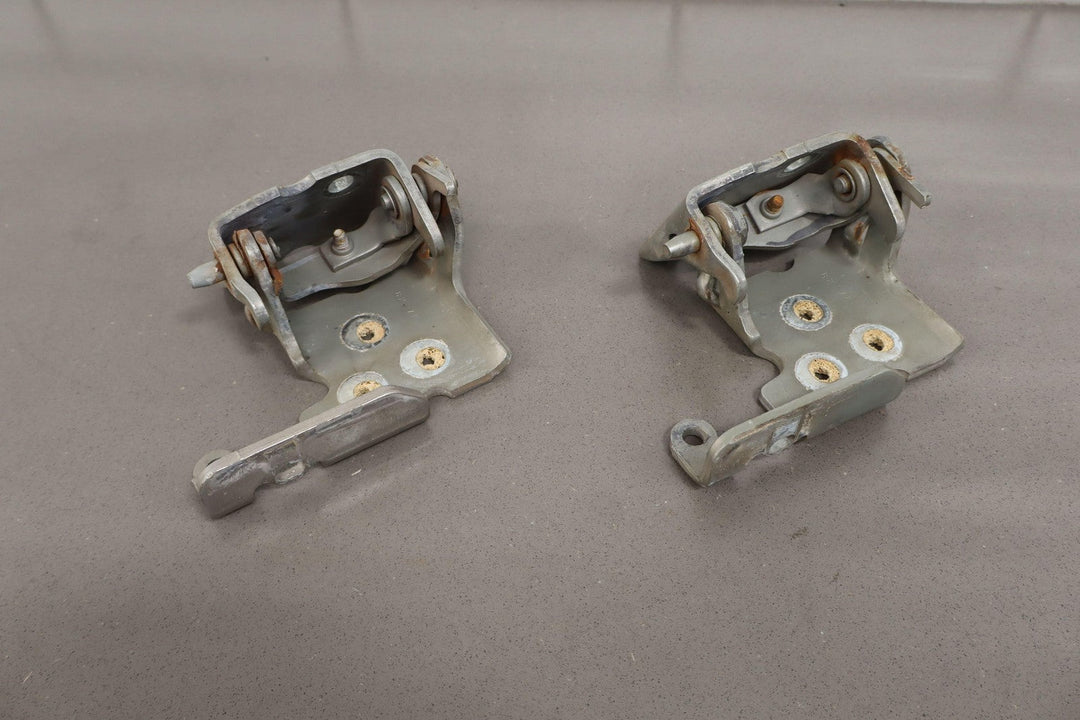 03 - 09 Hummer H2 Left Driver Front Door Hinges (Upper & Lower)