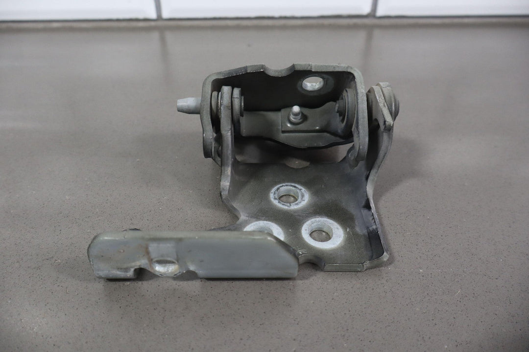 03 - 09 Hummer H2 Left Driver Front Door Hinges (Upper & Lower)