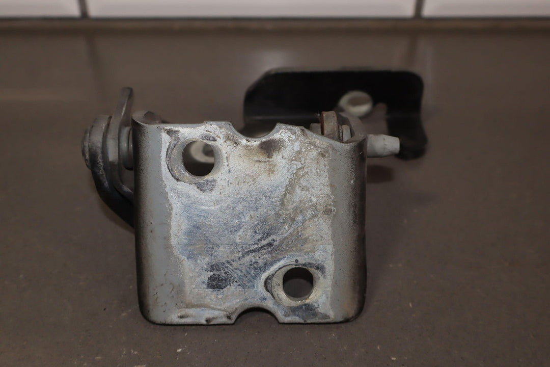 03 - 09 Hummer H2 Left Driver Front Door Hinges (Upper & Lower)