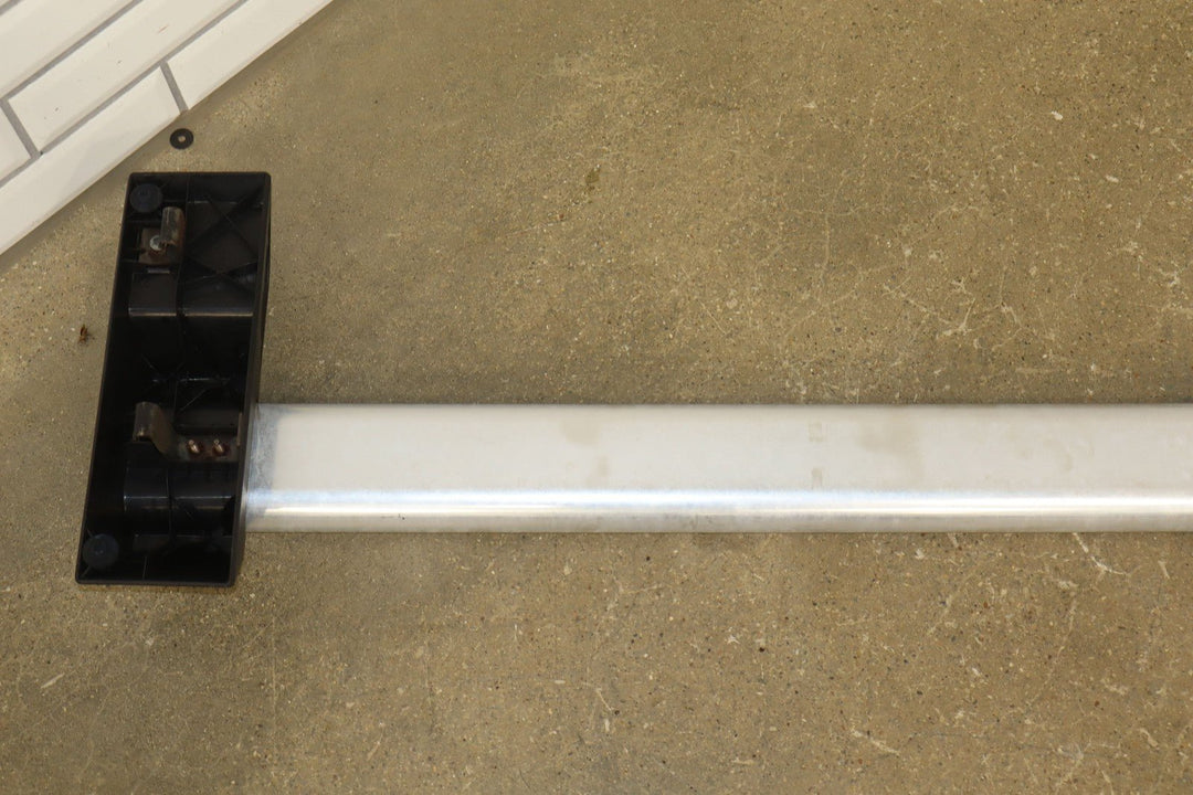 03 - 09 Hummer H2 OEM Pair of 2 Roof Rack Luggage Cross Bars W/ Key E004