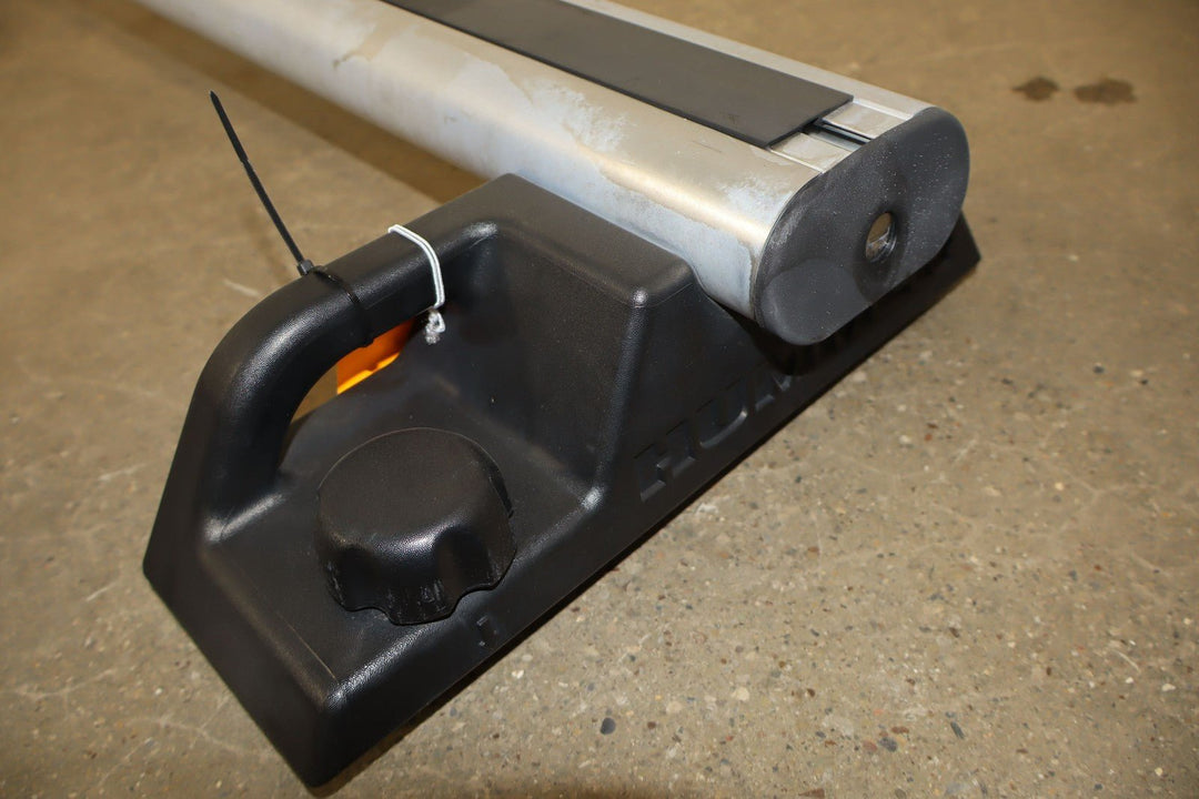 03 - 09 Hummer H2 OEM Pair of 2 Roof Rack Luggage Cross Bars W/ Key E005