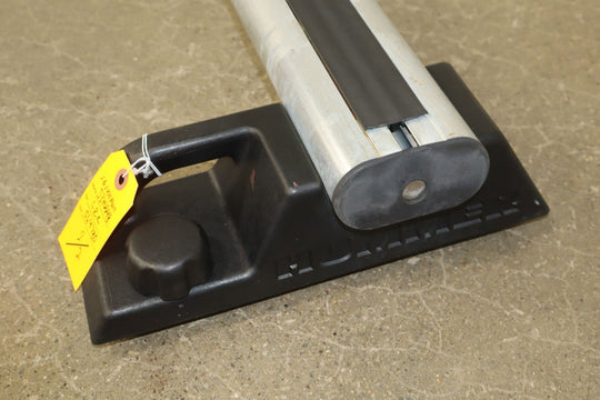 03 - 09 Hummer H2 OEM Pair of 2 Roof Rack Luggage Cross Bars W/ Keys