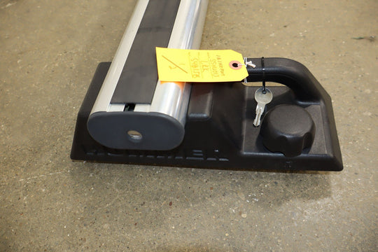 03 - 09 Hummer H2 OEM Pair of 2 Roof Rack Luggage Cross Bars W/E002 Key