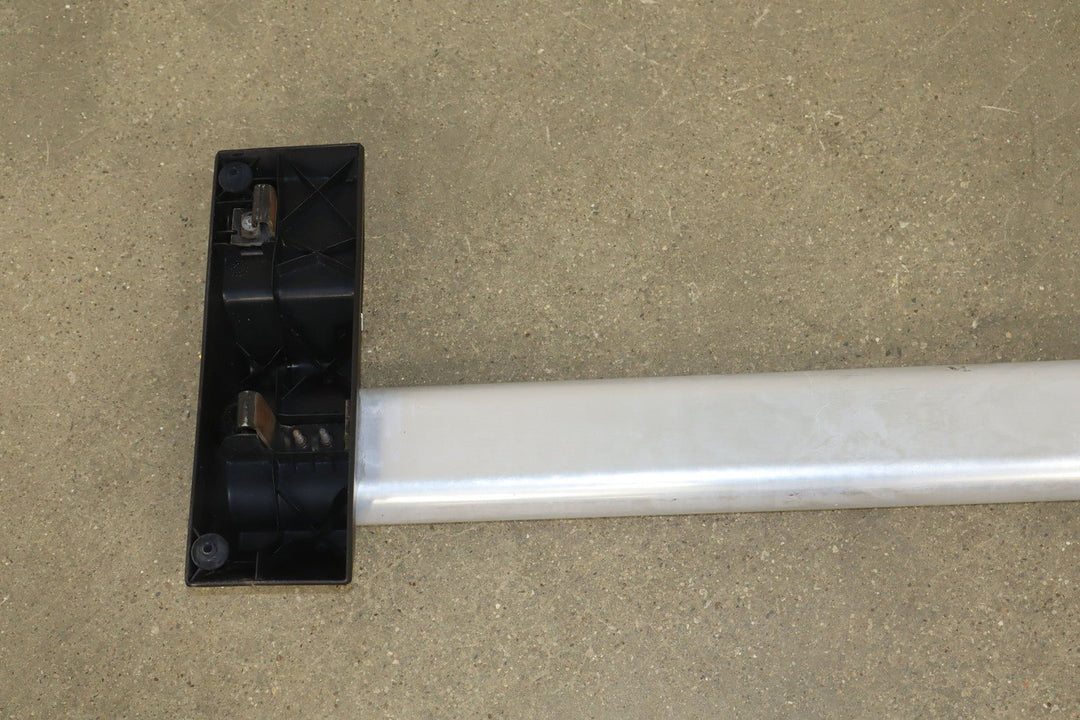 03 - 09 Hummer H2 OEM Pair of 2 Roof Rack Luggage Cross Bars W/E003 *Missing Knob*