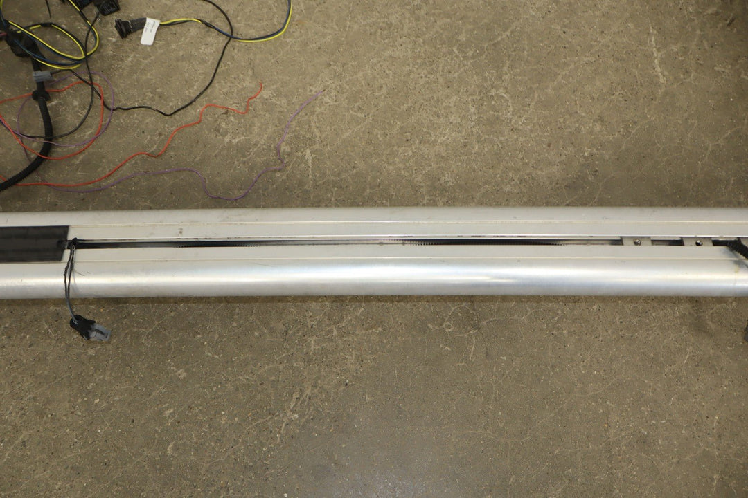 03 - 09 Hummer H2 OEM Single Roof Rack Luggage Cross Bar W/Light Harness & E004Key