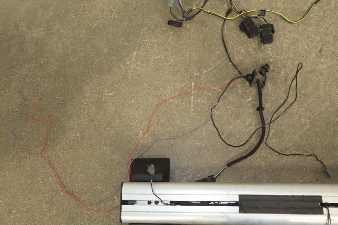 03 - 09 Hummer H2 OEM Single Roof Rack Luggage Cross Bar W/Light Harness & E004Key