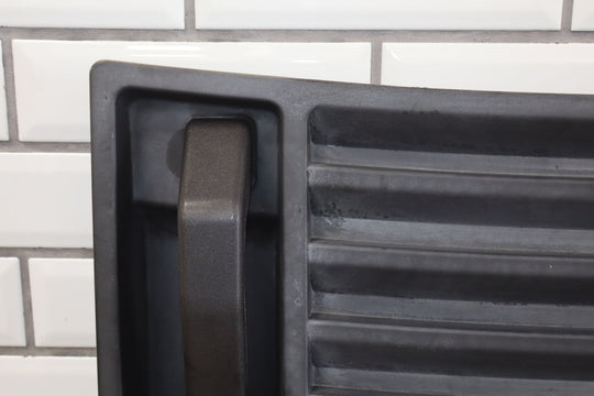 03 - 09 Hummer H2 OEM Upper Hood Grille W/Black Handles