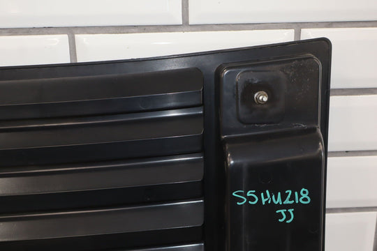 03 - 09 Hummer H2 OEM Upper Hood Grille W/Black Handles