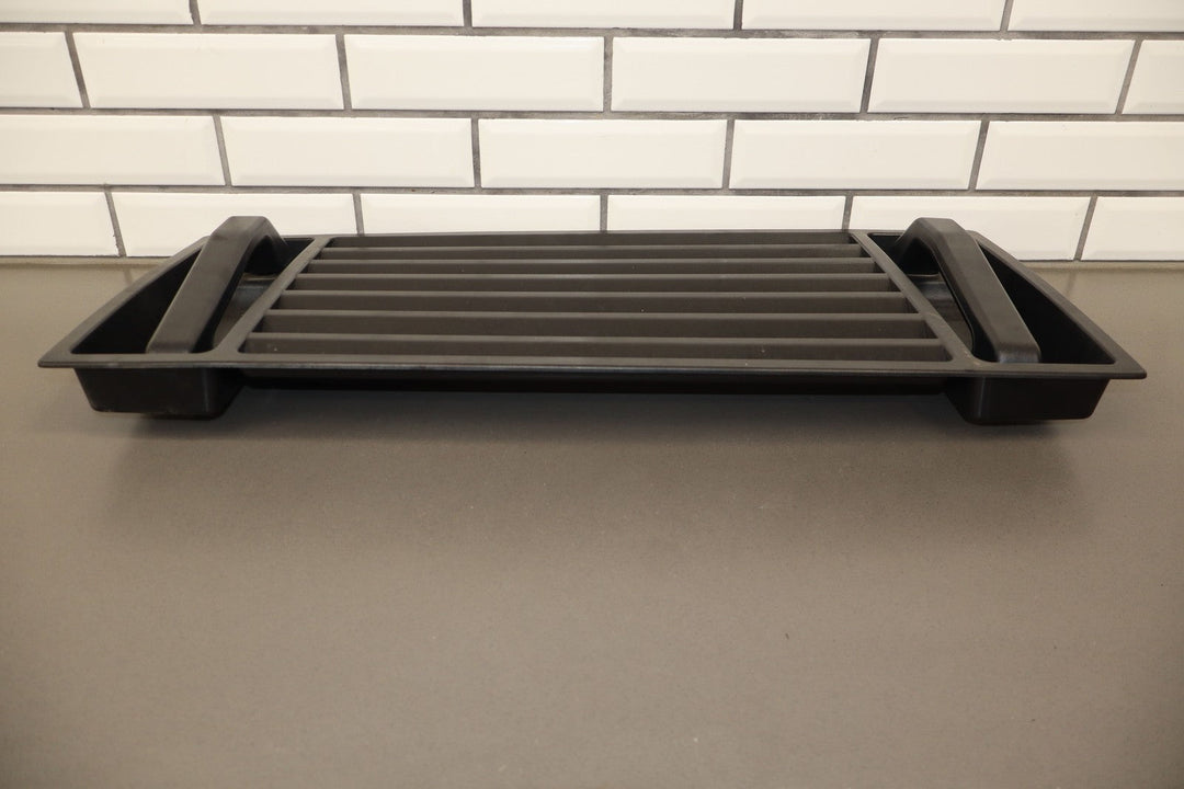 03 - 09 Hummer H2 OEM Upper Hood Grille W/Black Handles