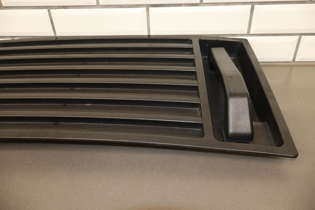 03 - 09 Hummer H2 OEM Upper Hood Grille W/Black Handles
