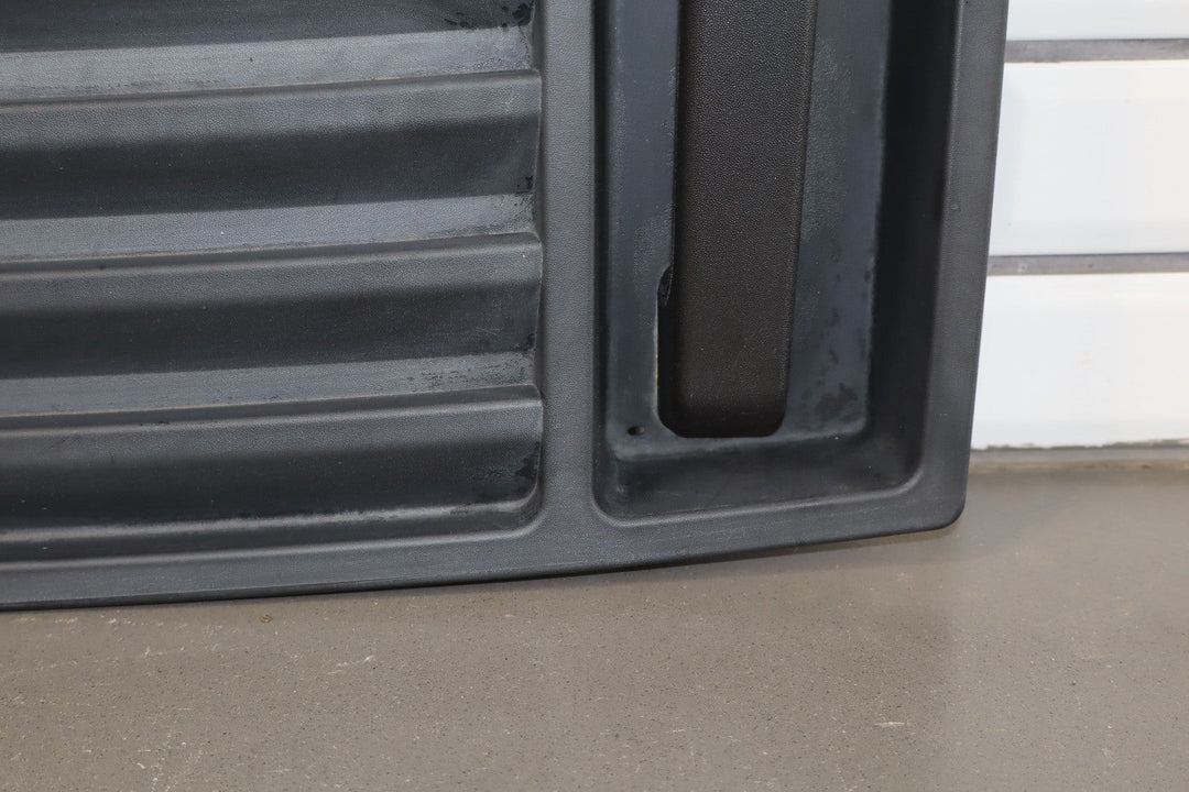 03 - 09 Hummer H2 OEM Upper Hood Grille W/Black Handles