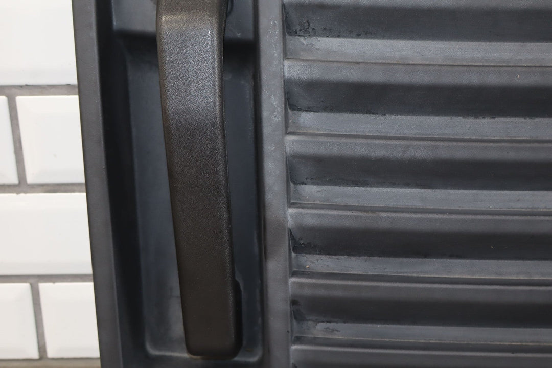 03 - 09 Hummer H2 OEM Upper Hood Grille W/Black Handles