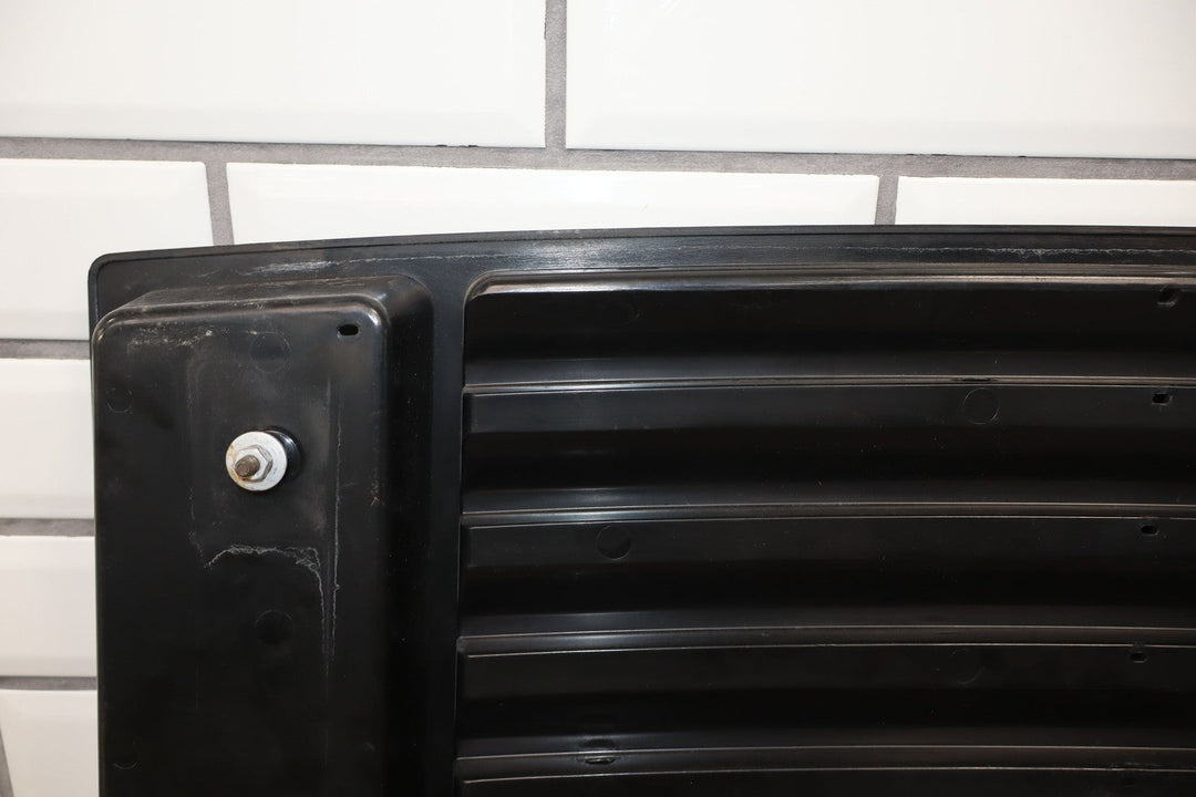 03 - 09 Hummer H2 OEM Upper Hood Grille W/Black Handles