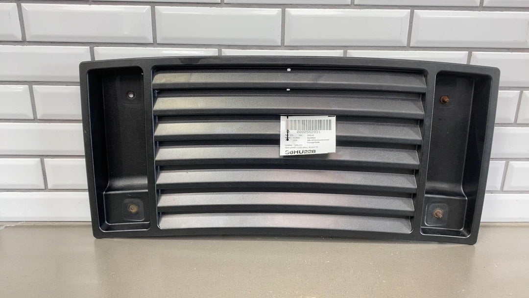 03 - 09 Hummer H2 OEM Upper Hood Grille *W/O Handles*