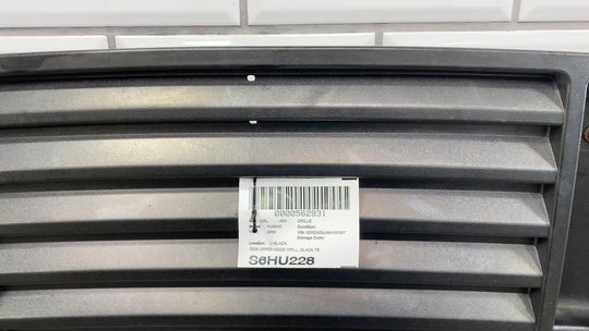 03 - 09 Hummer H2 OEM Upper Hood Grille *W/O Handles*