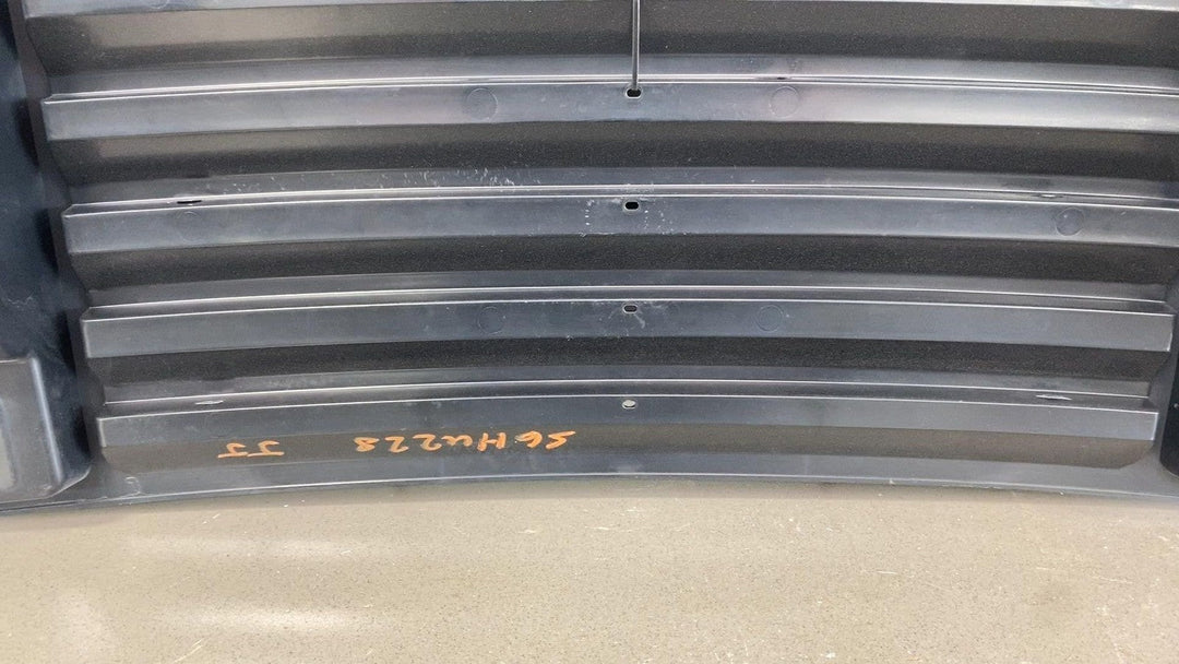 03 - 09 Hummer H2 OEM Upper Hood Grille *W/O Handles*