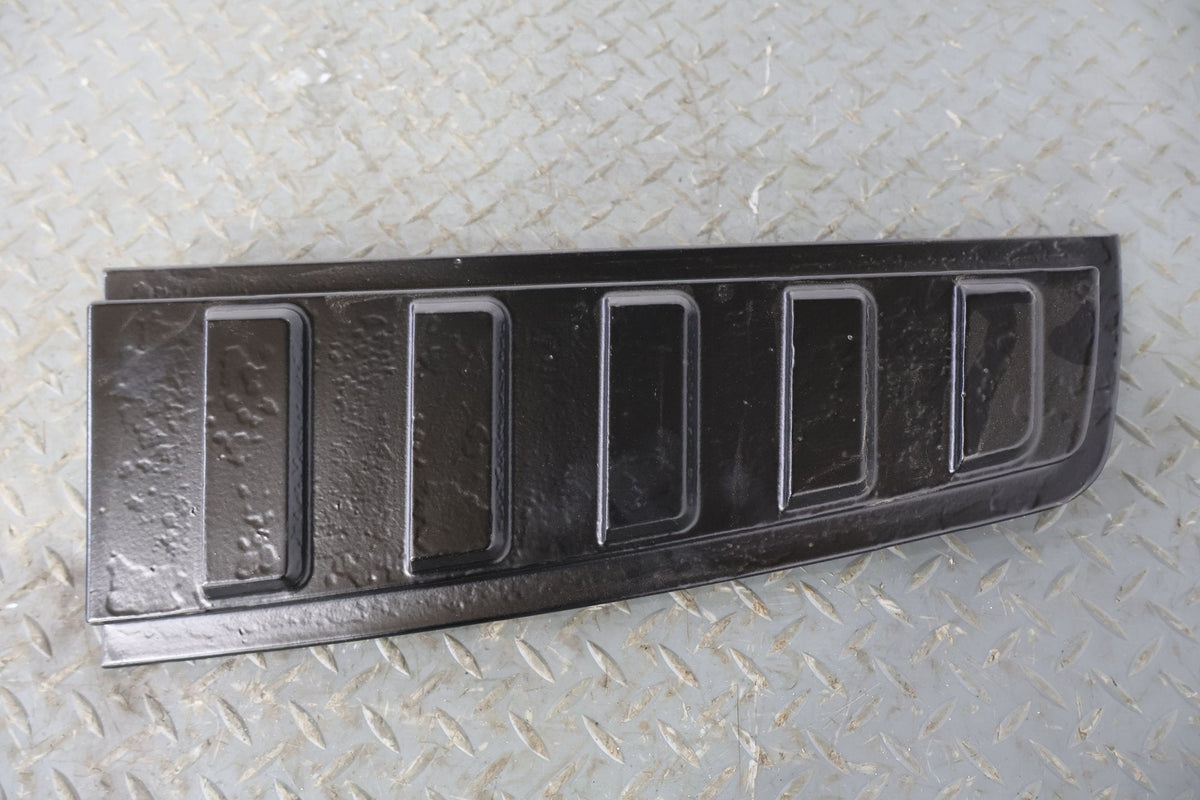03-09 Hummer H2 Pair LH&RH Metal Upper TailLight Mouldings (Powdercoated Black)