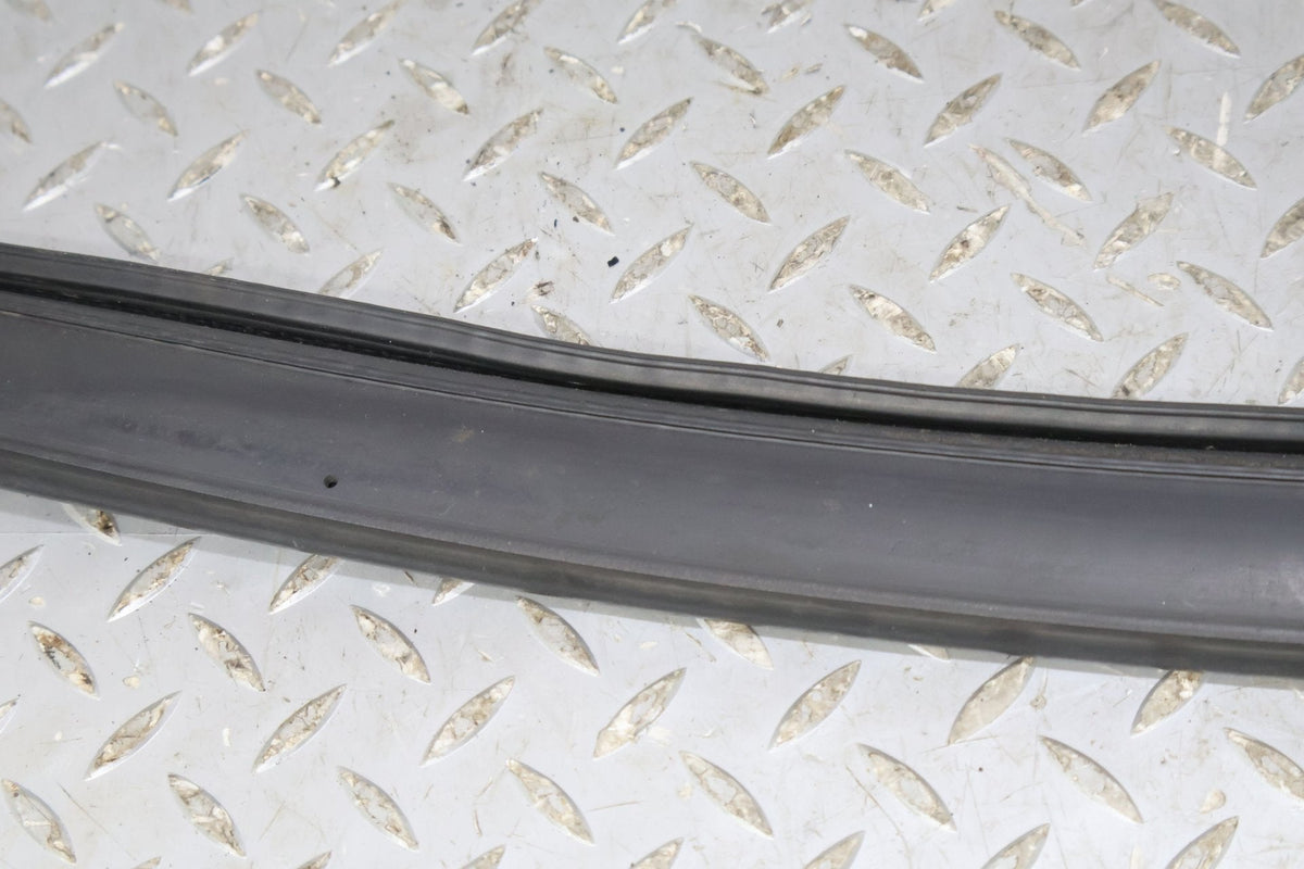 03-09 Hummer H2 Passenger Right Rear Door To Body Weather Stripping Gasket Seal