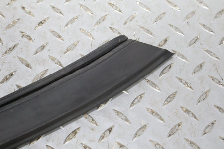 03-09 Hummer H2 Passenger Right Rear Door To Body Weather Stripping Gasket Seal