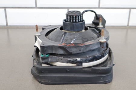 03-09 Hummer H2 Right Headlamp Halogen 15269179