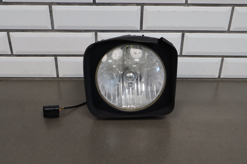 03-09 Hummer H2 Right Headlamp Halogen 15269179