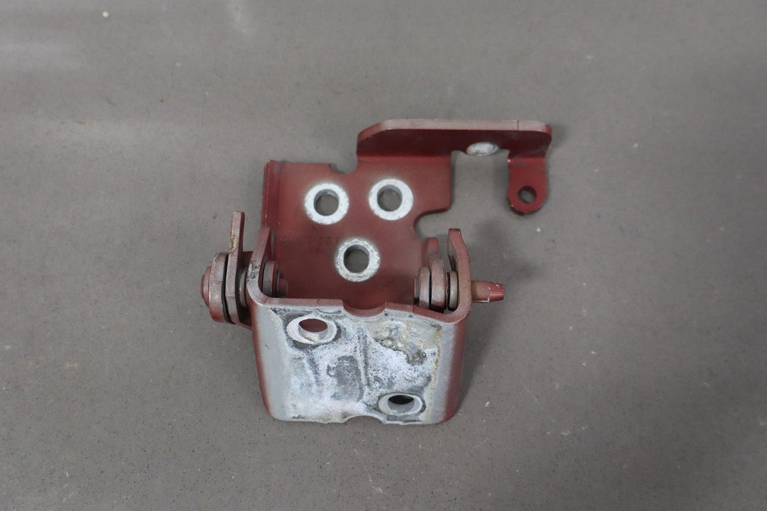 03 - 09 Hummer H2 Right Passenger Front Door Hinges (Upper & Lower)
