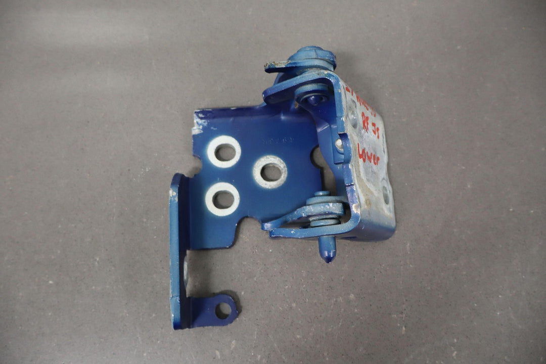 03 - 09 Hummer H2 Right Passenger Front Door Hinges (Upper & Lower)