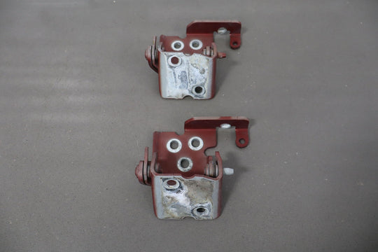 03 - 09 Hummer H2 Right Passenger Front Door Hinges (Upper & Lower)
