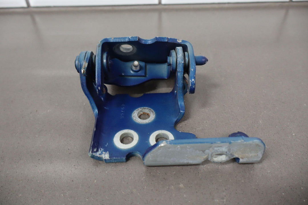 03 - 09 Hummer H2 Right Passenger Front Door Hinges (Upper & Lower)