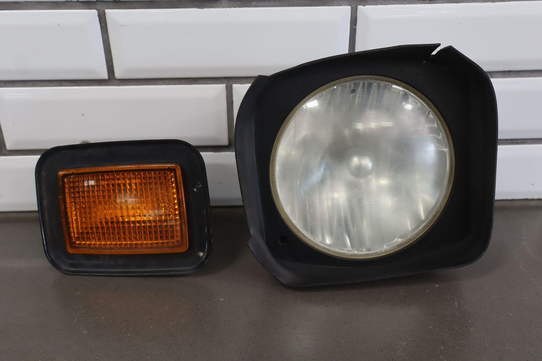 03 - 09 Hummer H2 Right RH Headlight Lamp W/ Front Amber Marker