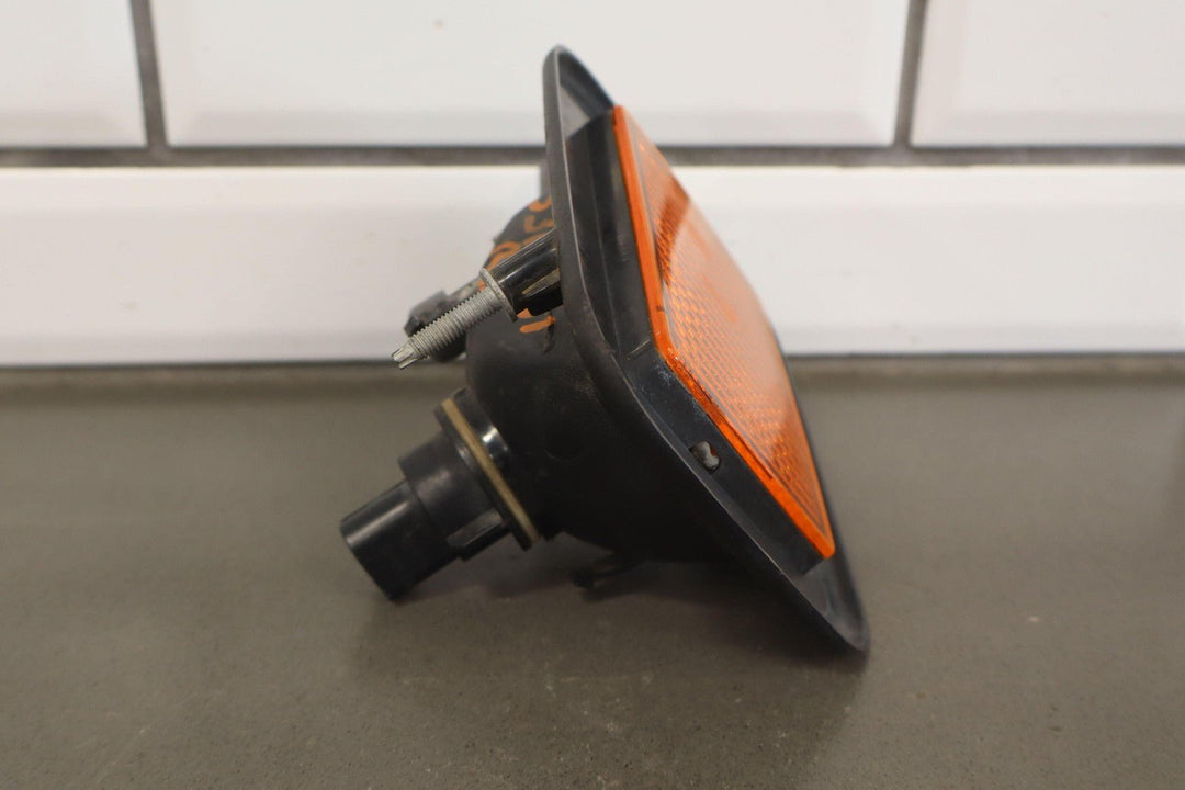 03 - 09 Hummer H2 Right RH Headlight Lamp W/ Front Amber Marker