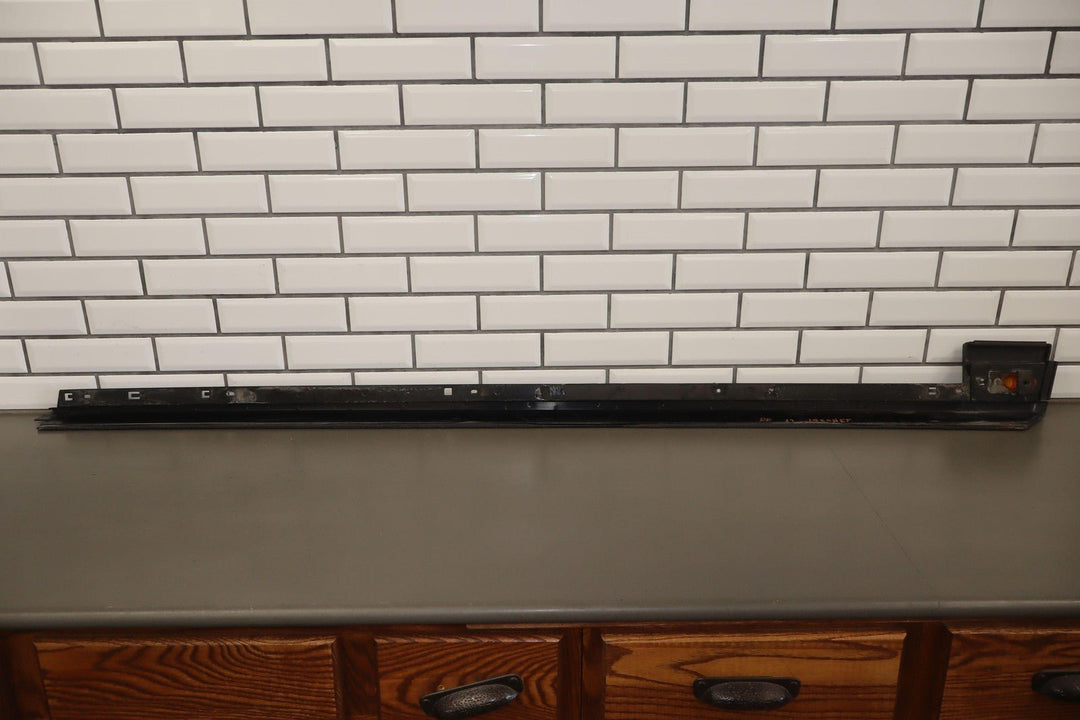 03 - 09 Hummer H2 SUV FRONT Left Driver Roof Molding W/Amber Lens *Missing Tabs*