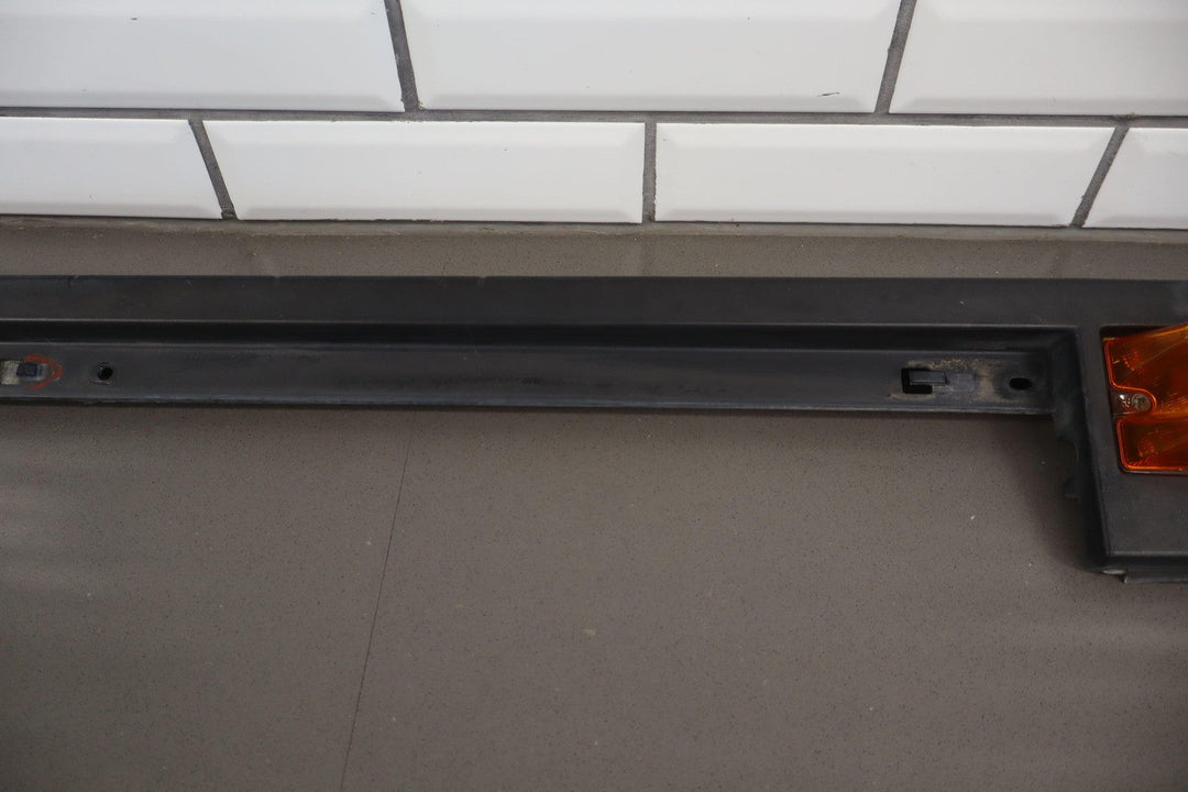 03 - 09 Hummer H2 SUV FRONT Left Driver Roof Molding W/Amber Lens *Missing Tabs*