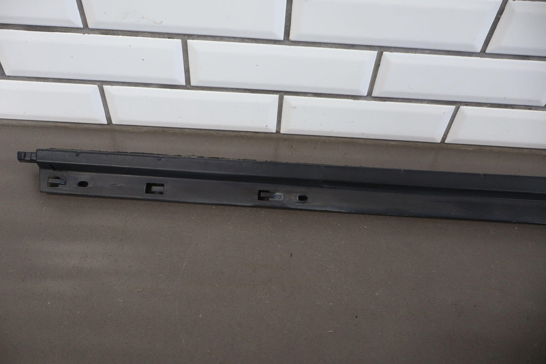 03 - 09 Hummer H2 SUV FRONT Left Driver Roof Molding W/Amber Lens *Missing Tabs*